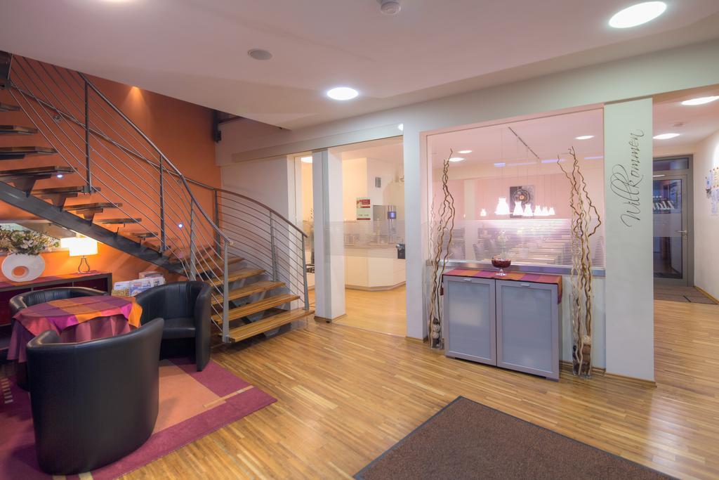 קלגנפורט Hotel Zlami-Holzer מראה חיצוני תמונה